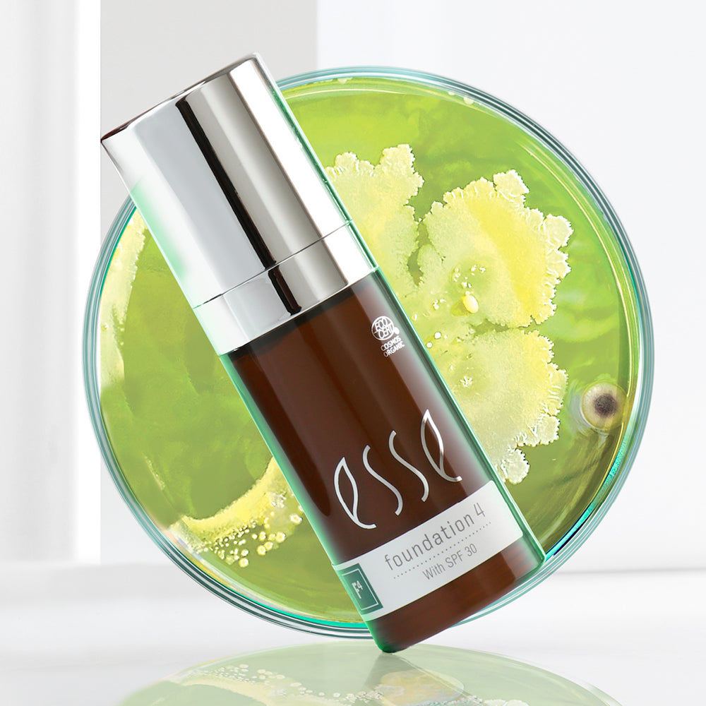 FOUNDATION 4 (F4), Esse Skincare, mikrobiomvennlig dekning for sensitiv hud.