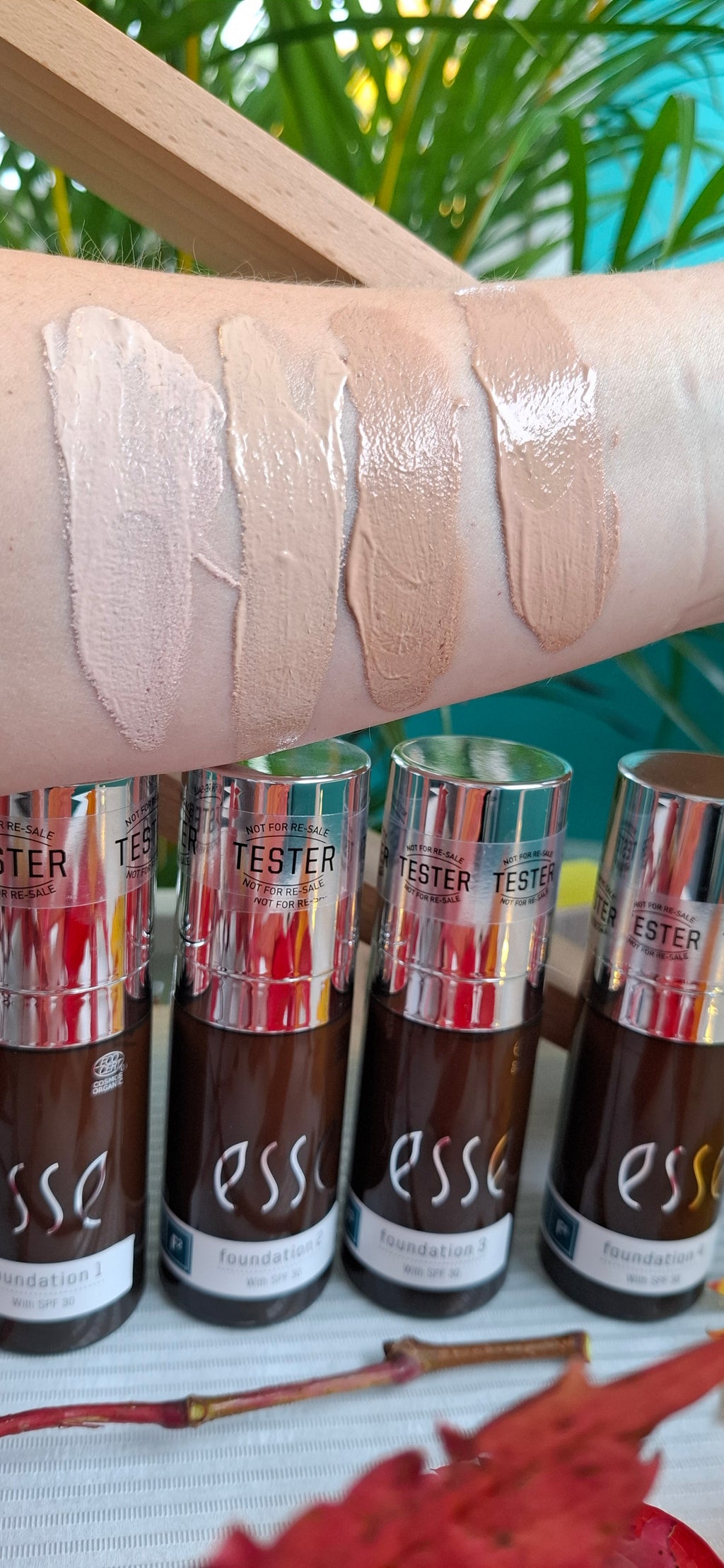 FOUNDATION 4 (F4), Esse Skincare, mikrobiomvennlig dekning for sensitiv hud.