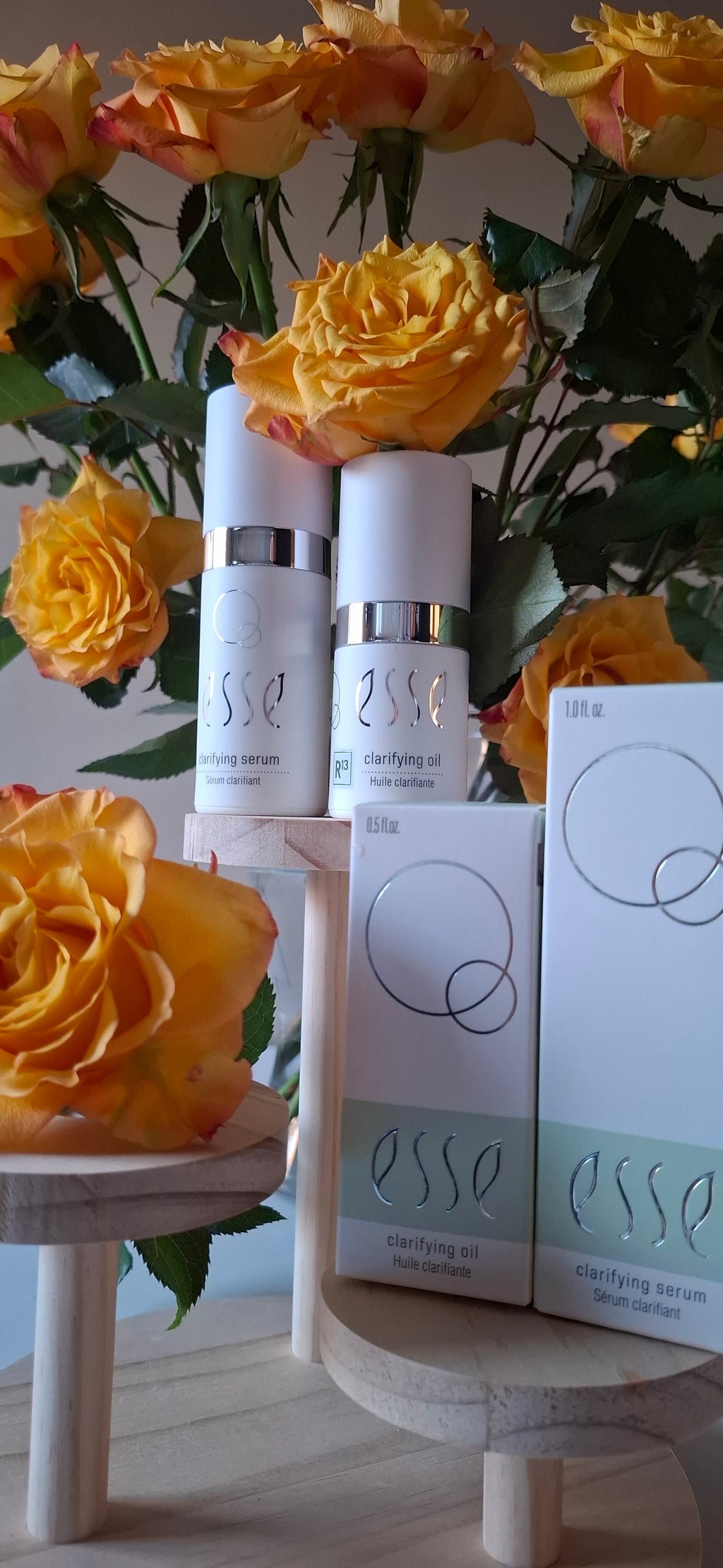 ESSE HUDPLEIE. KLARENDE OLJE OG SERUM. Effektiv og mild behandling mot akne