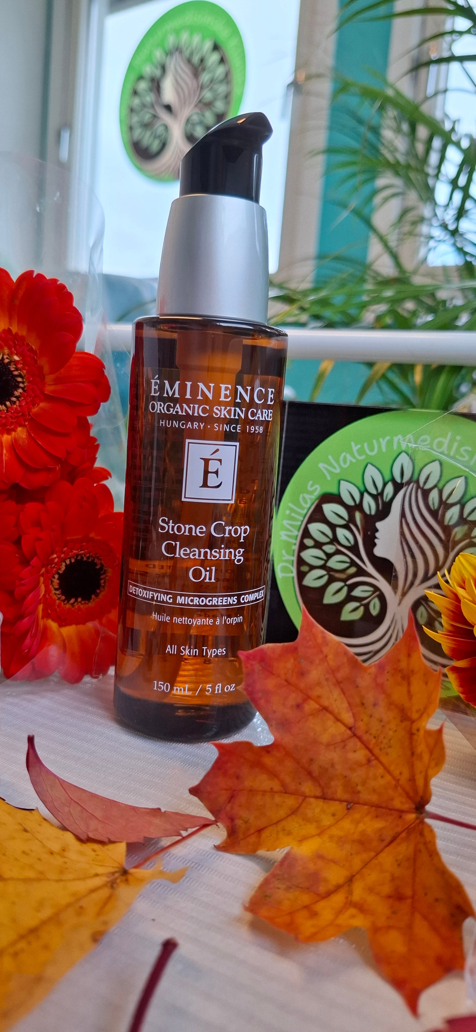 STONE CROP CLEANSING OIL. Renser, balanserer og detoxer. (Eminense Organics Skincare).