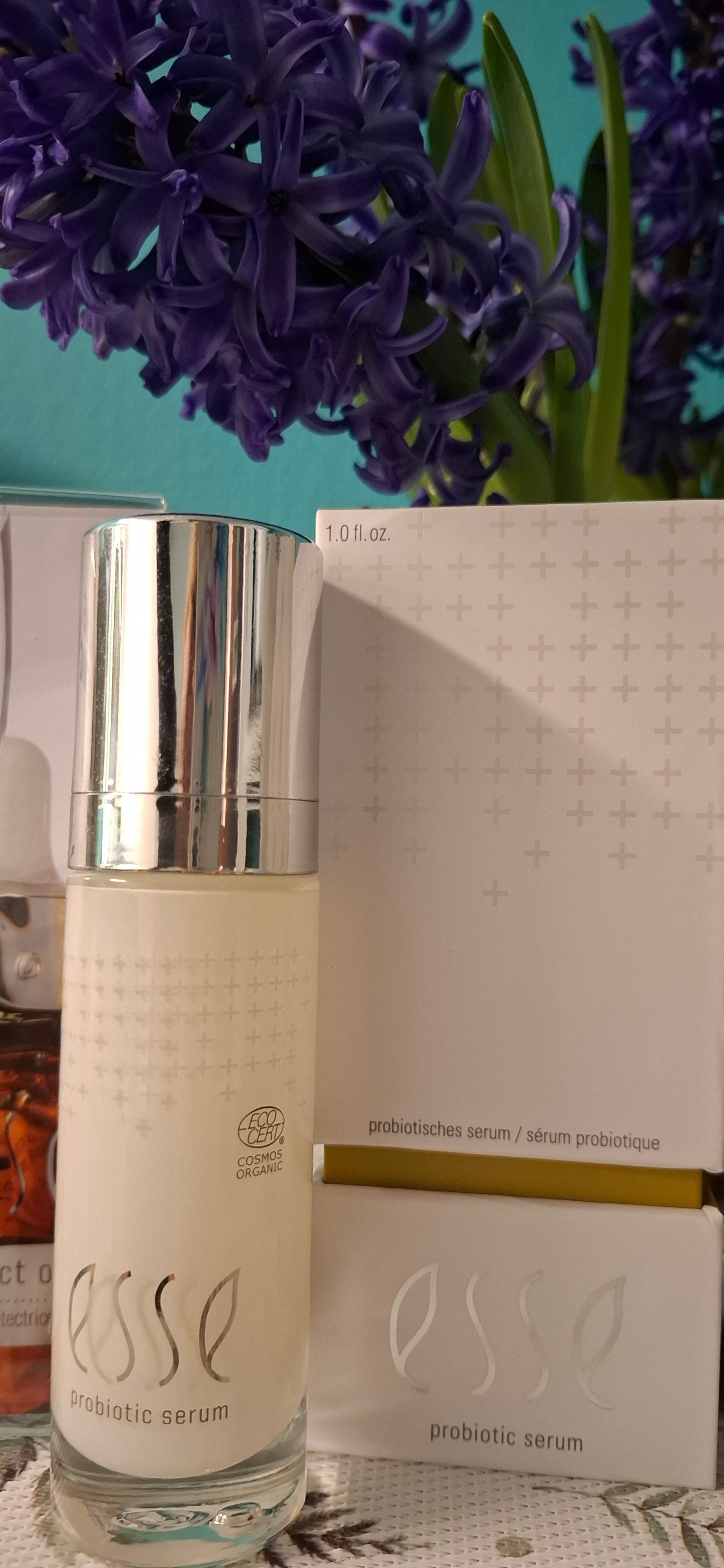 PROBIOTISK SERUM (R10), Esse Skincare, levende probiotika for aldrende hud.