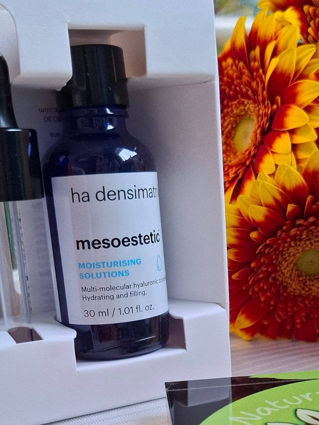 HA DENSIMATRIX,
multi-molecular hyaluronic acid concentrate. (Mesoestetic)