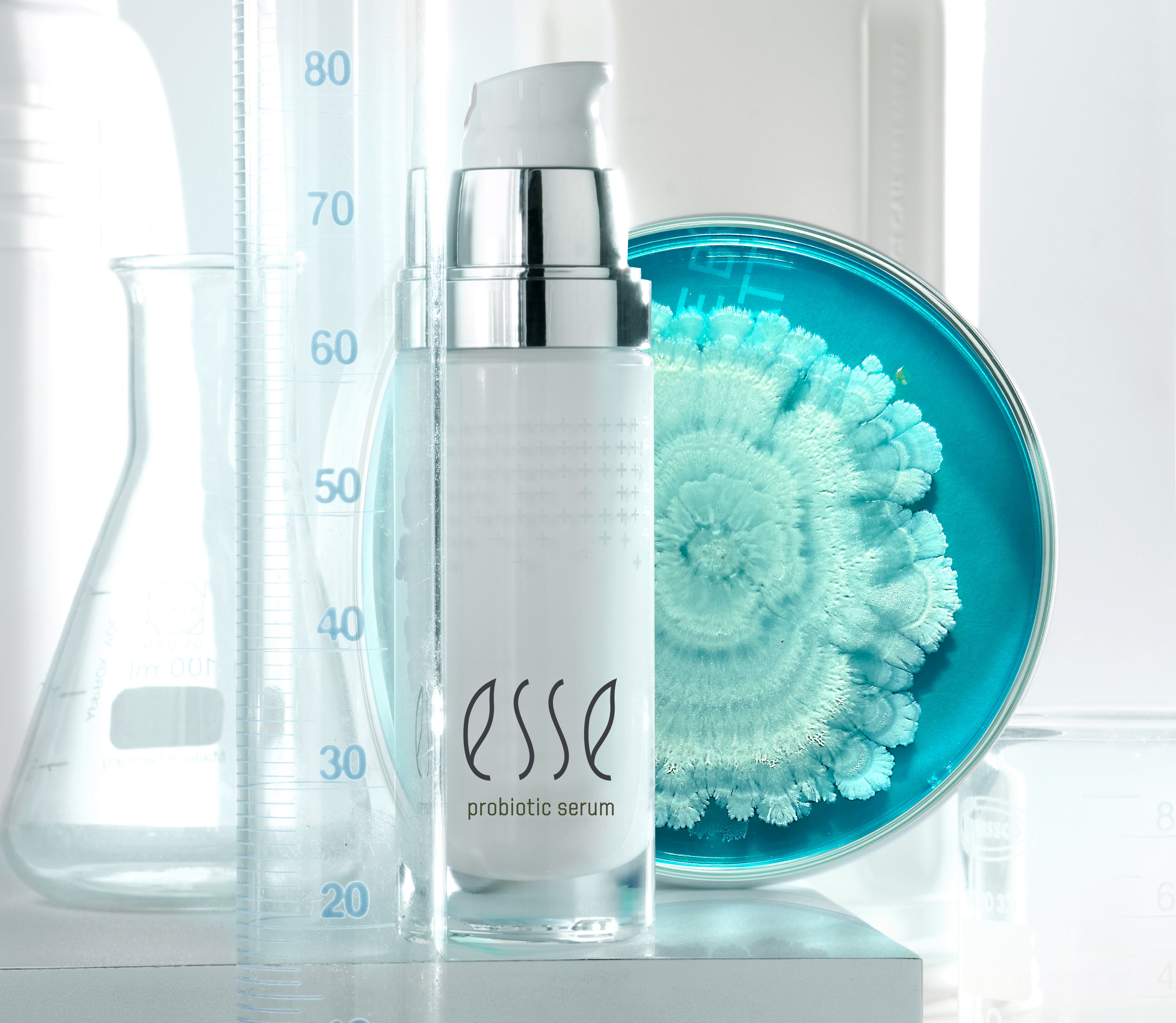 PROBIOTISK SERUM (R10), Esse Skincare, levende probiotika for aldrende hud.