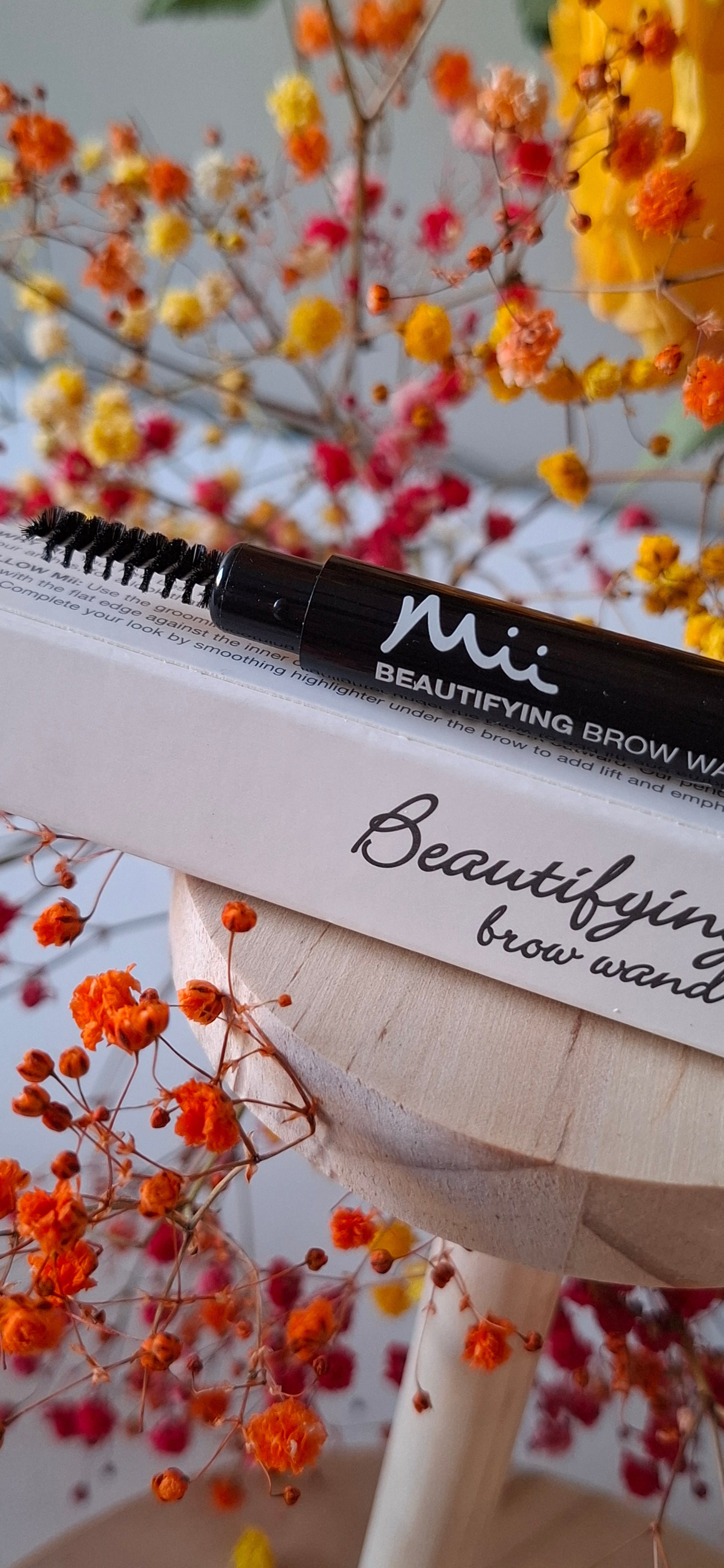 Mii Beautifying Brow Wand
Truly Medium 02