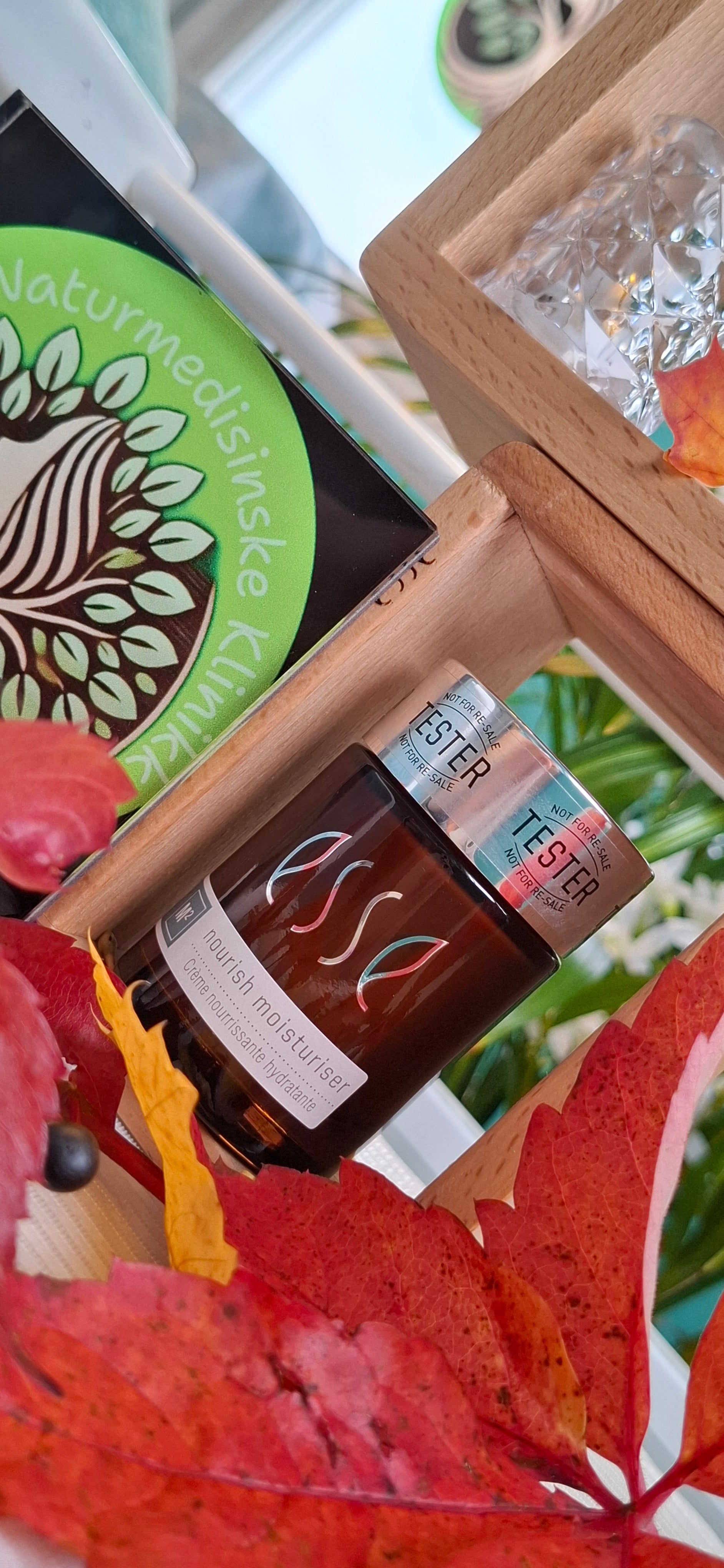 NÆRENDE FUKTIGHETSKREM (M2), Esse Hudpleie, gir næring og beskytter.