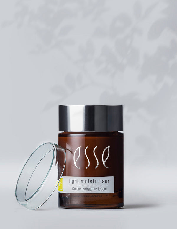 Light Moisturiser M5, Esse Skincare – Lett probiotisk fuktighetskrem for normal og kombinert hud